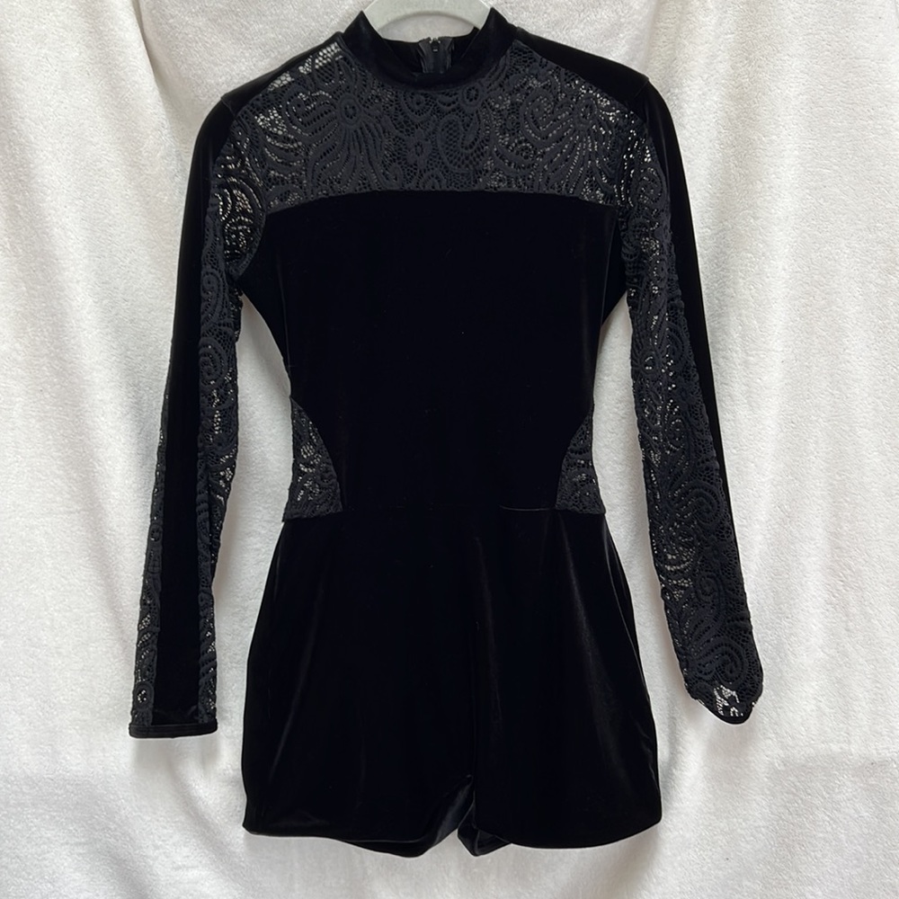 Black Velvet and Lace long sleeve dance romper Sz Adult Med - Picture 3 of 9